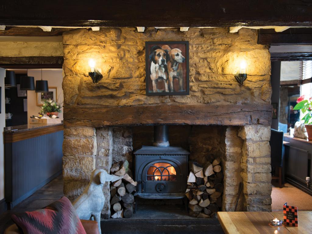 The Red Lion Inn Long Compton Екстериор снимка