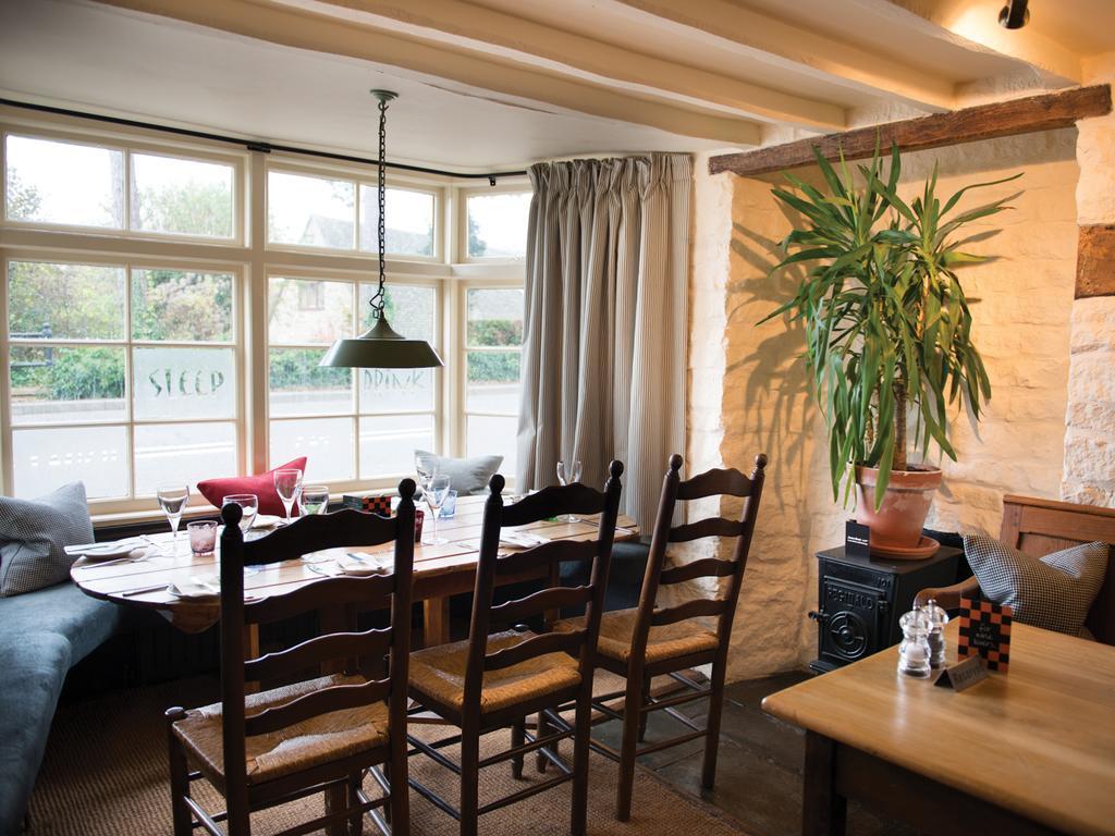 The Red Lion Inn Long Compton Екстериор снимка